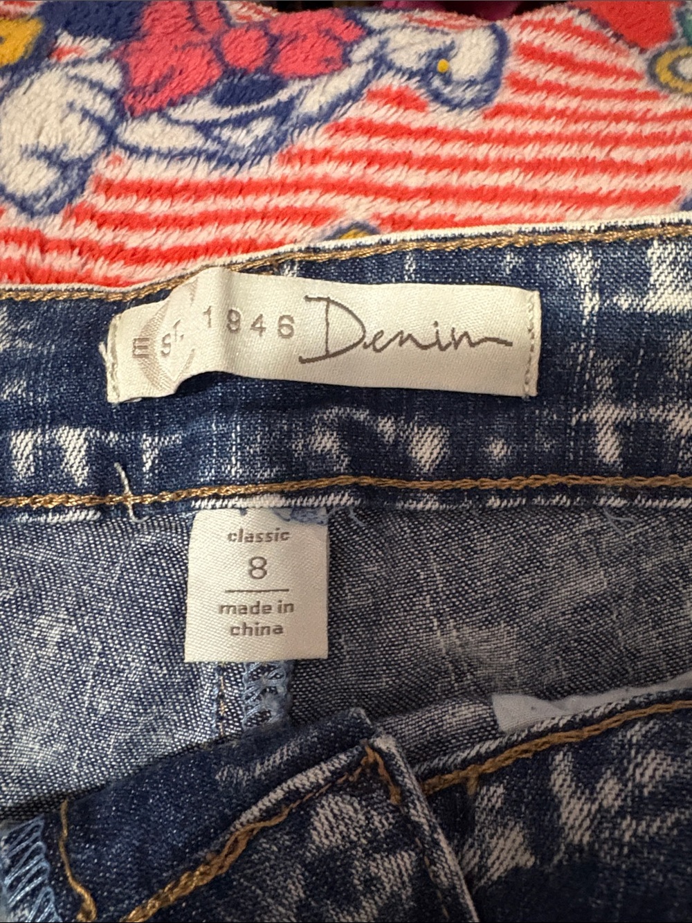 Cato Women's Relaxed Acid Wash Blue Jeans - Picture 4 of 9